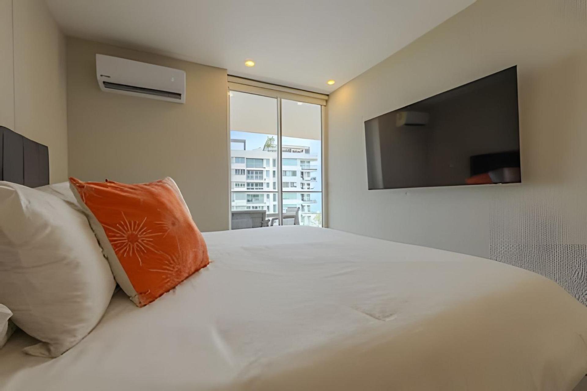 Lujoso Con Jacuzzi - Dominique *