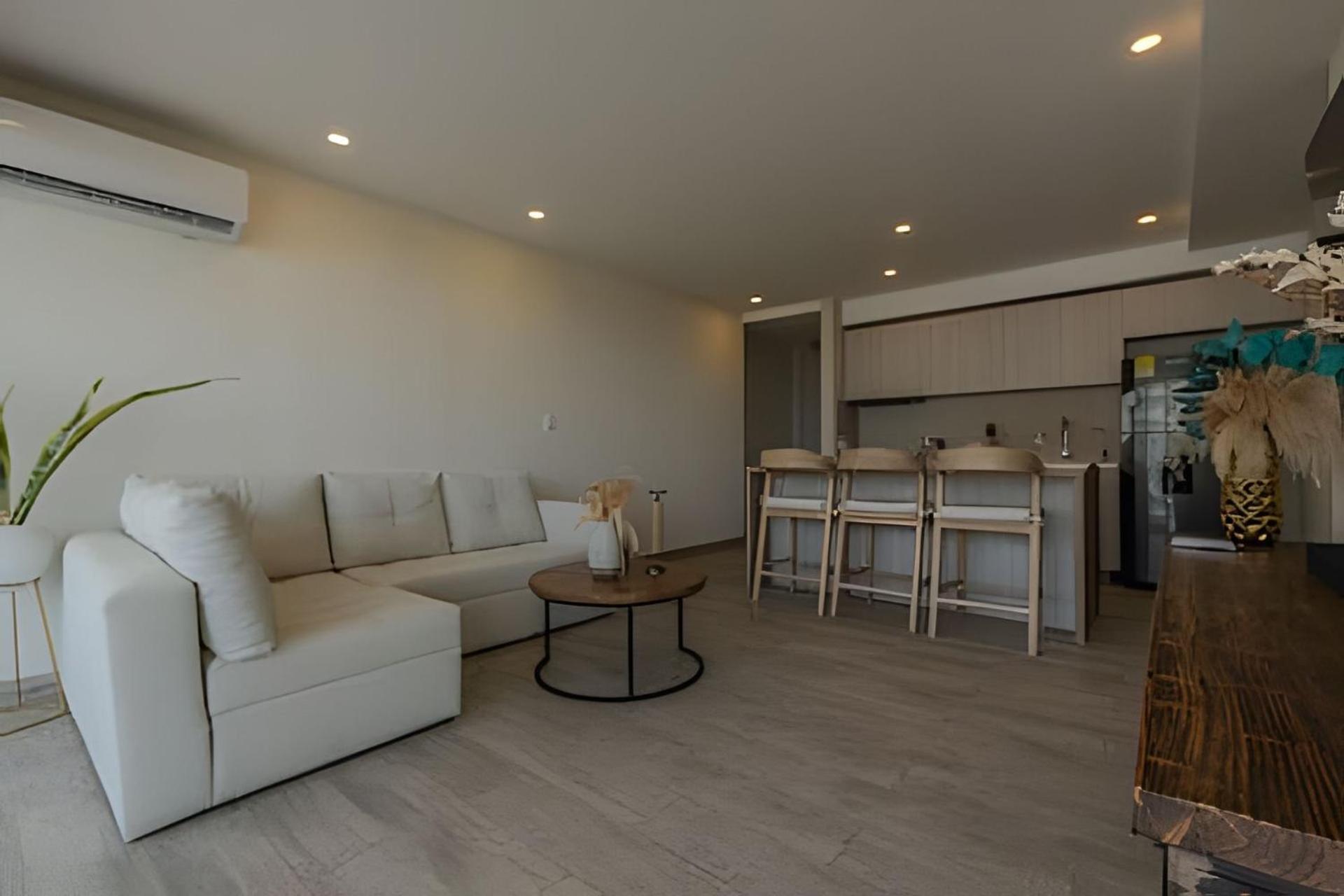 Lujoso Con Jacuzzi - Dominique