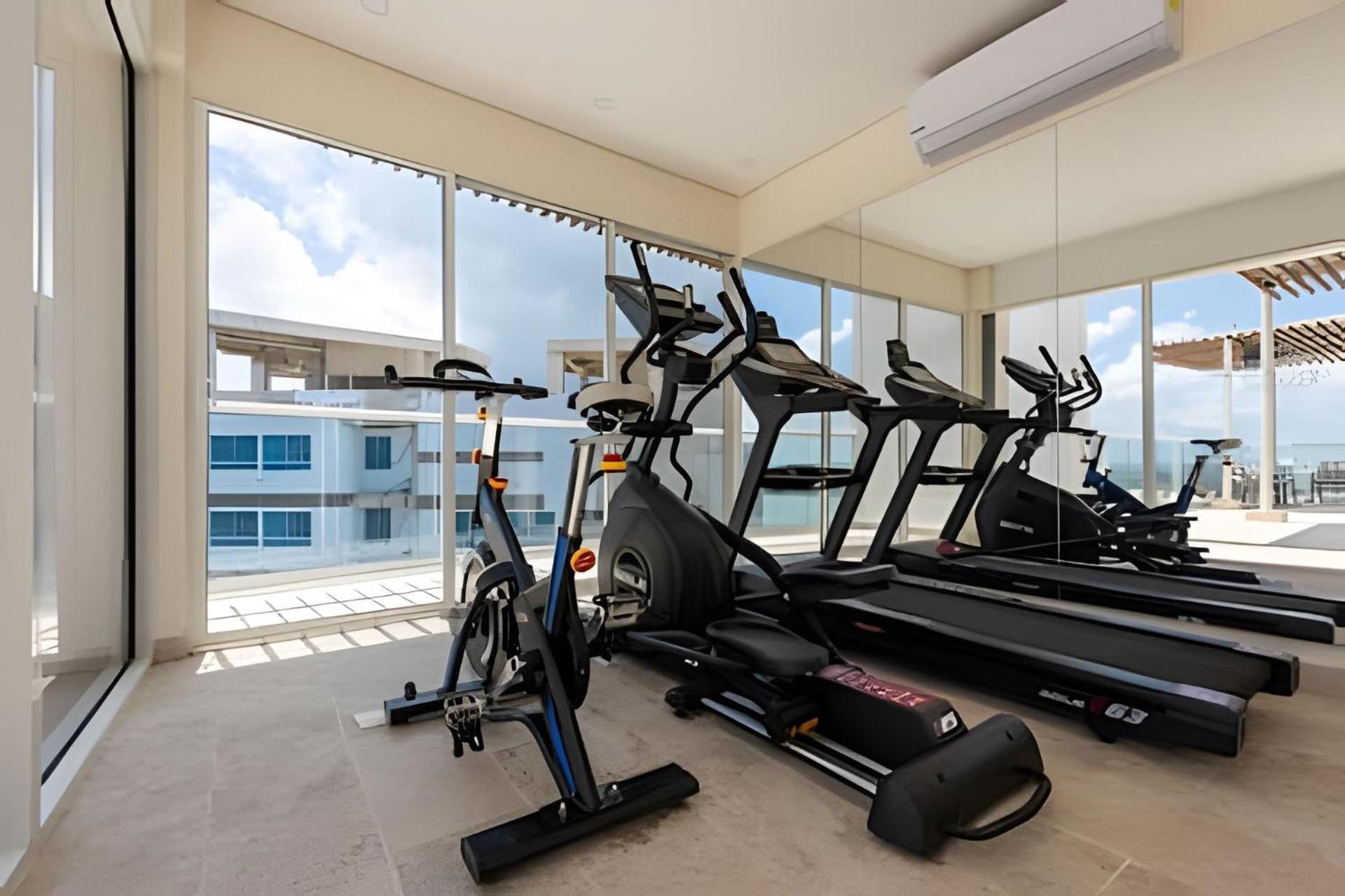 Apartamento Lujoso Con Jacuzzi - Dominique Cartagena