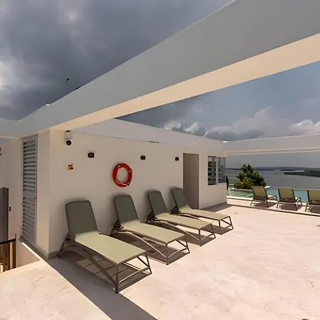 Apartamento Lujoso Con Jacuzzi - Dominique *