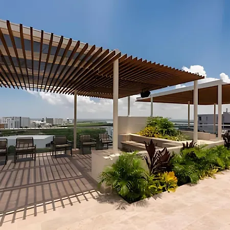 Apartamento Lujoso Con Jacuzzi - Dominique Cartagena